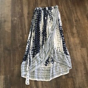 Spiaggia Dolce, blue and white maxi skirt. Long and very flowy.